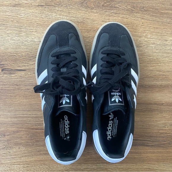 Adidas Sambaes - Picture 2 of 4